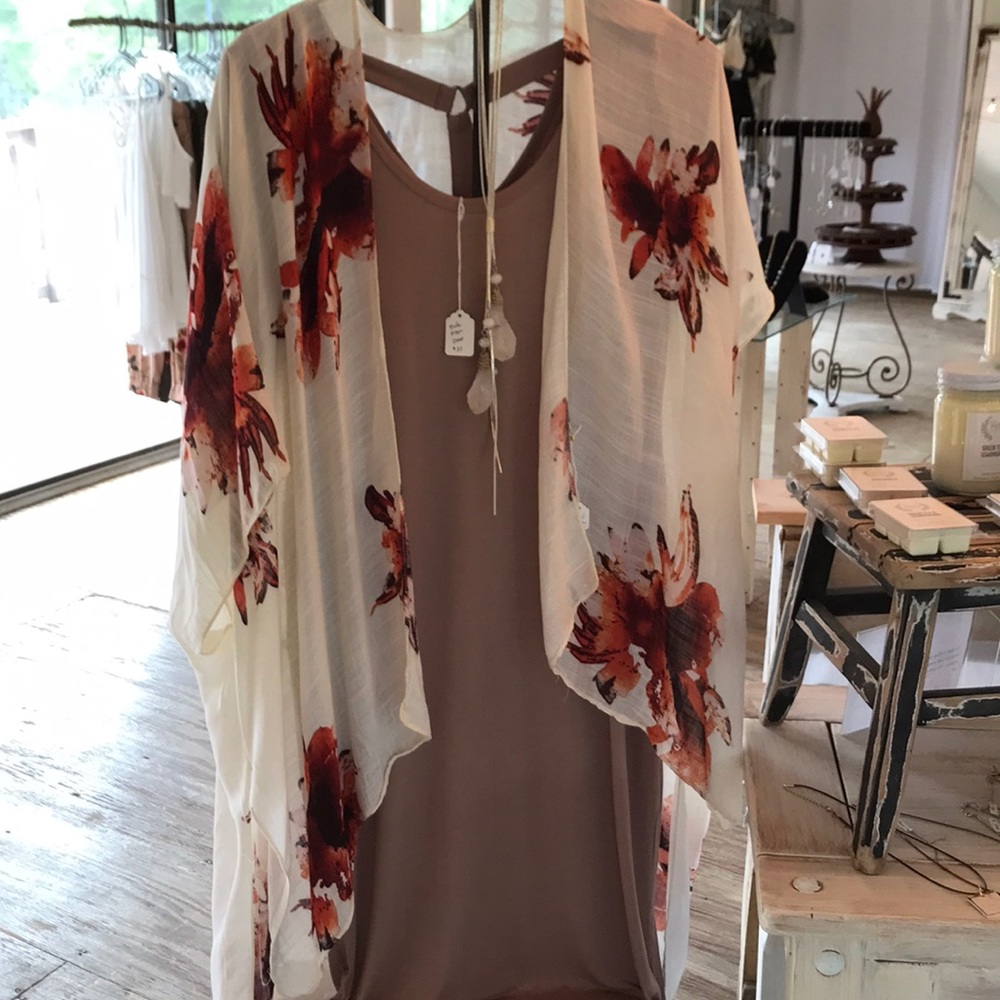 Floral kimono ivory from my boutique
